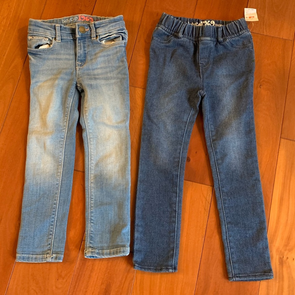 Baby Gap 4T jeans (2 pairs!)